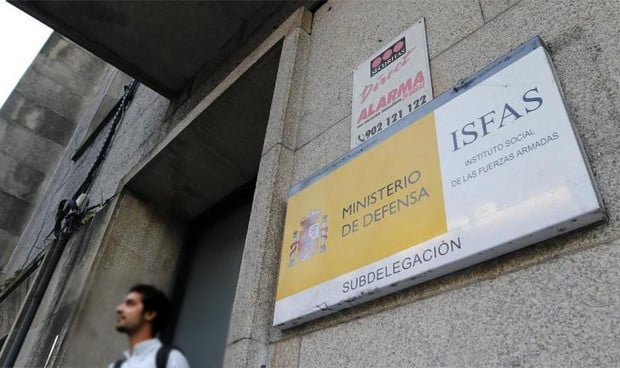 ISFAS en crisis: el desplome de afiliados sacude la sanidad de las Fuerzas Armadas